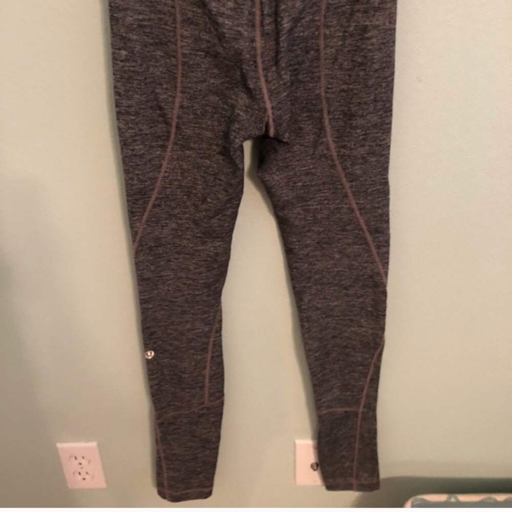LULULEMON LEGGINGS!✨💛 size 2!